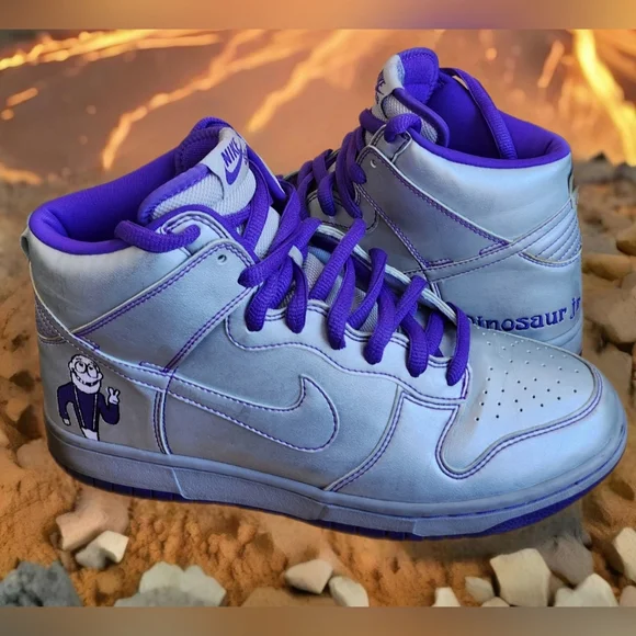 RARE NIKE DUNK HIGH PREMIUM SB DINOSAUR JR 313181-003 SIZE 9 - Picture 3 of 8